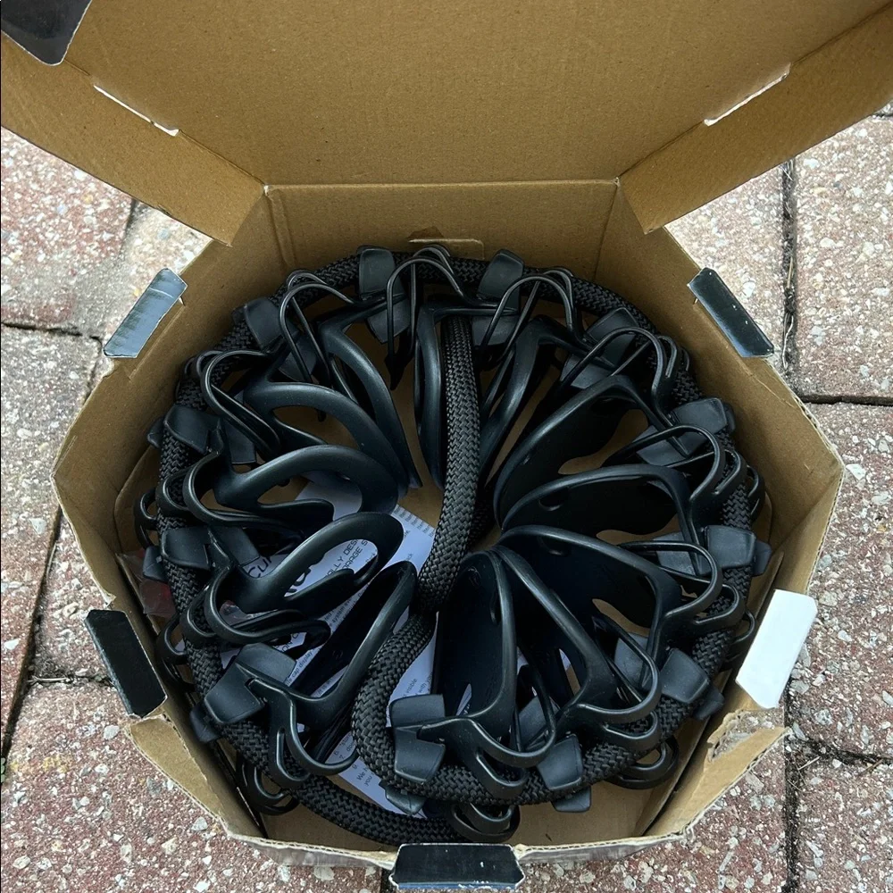 NWT - LIDS Perfect Curve CapRack Holds 24 Hats
